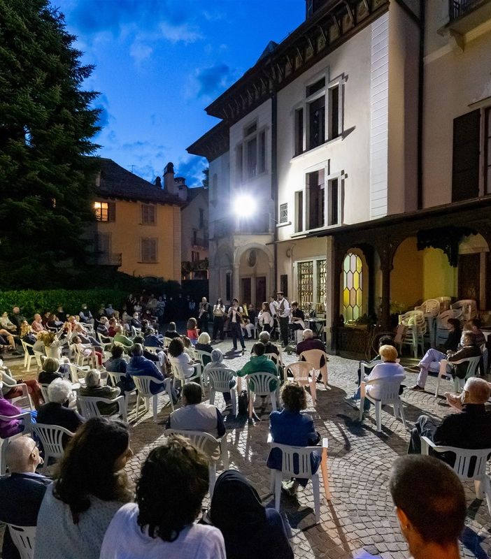 &quot;Arpe all'opera&quot;: il nuovo appuntamento di Musica da bere con l'Olona Duet