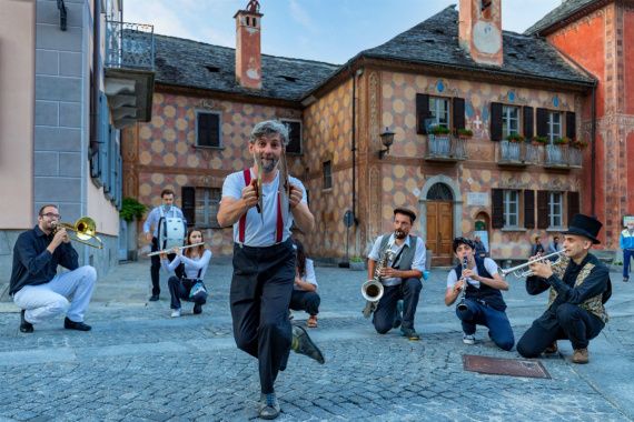 “Musica da bere”, a Santa Maria Maggiore sette originali appuntamenti tra concerti e teatro