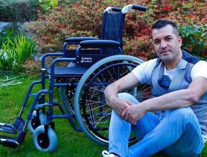 Il Cantante della Solidarietà torna in onda su Canale 5, Italia 1 e Rete 4