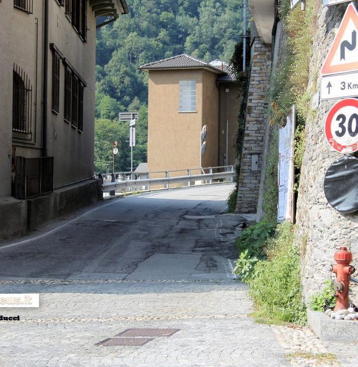 Villadossola, Piazza IV Novembre e ll'imbocco della Valle Antrona
