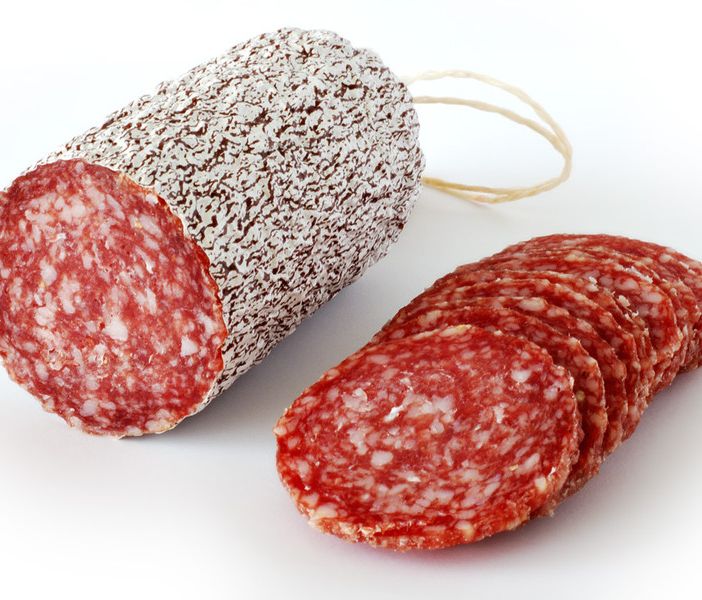 Presenza di salmonella, richiamato salametto tipo Milano. Coinvolti i supermercati Lidl.