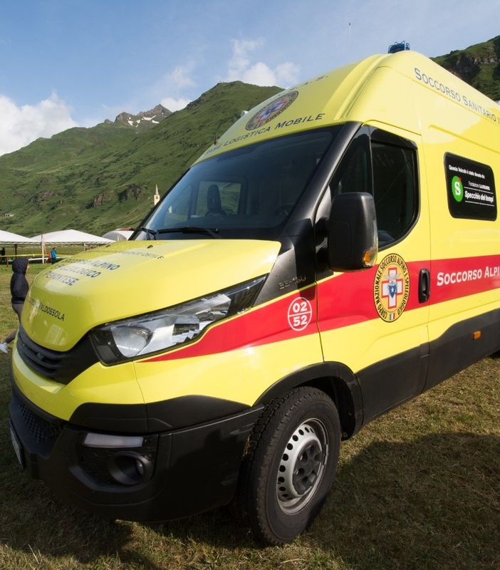 Stroncato da un malore nel bosco, vittima un 77enne di Cravegna
