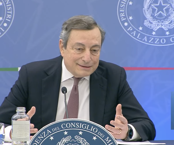 Draghi: &quot;Dai no vax dipende la gran parte dei nostri problemi&quot;