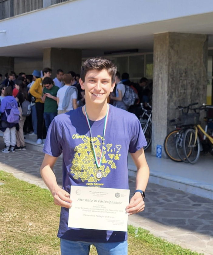 Studente domese medaglia di bronzo alle Olimpiadi nazionali di matematica