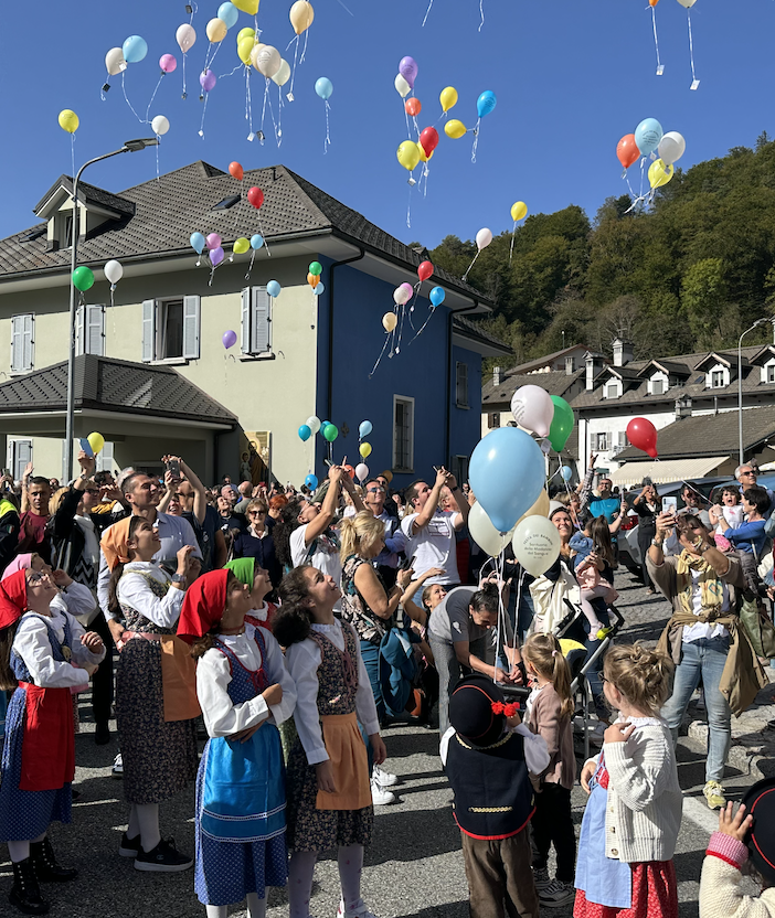 Re, Basilica gremita per la festa dei bambini