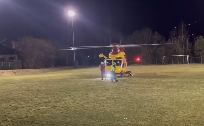 Malesco, riuscito il test con l'eliambulanza in notturna   VIDEO
