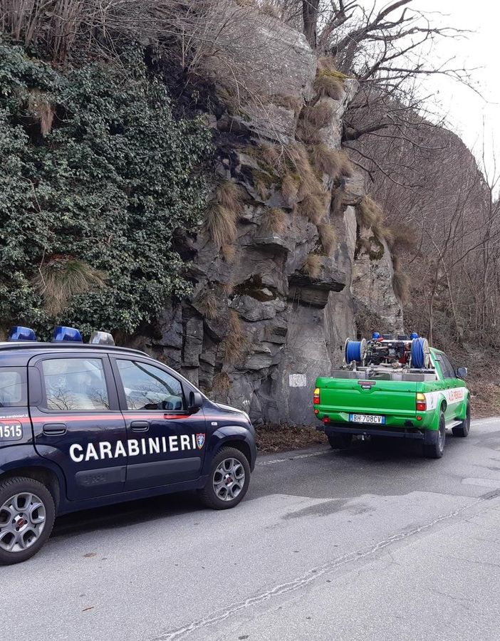 Un 57enne di Trontano ubriaco appicca un incendio davanti ai Carabinieri, arrestato