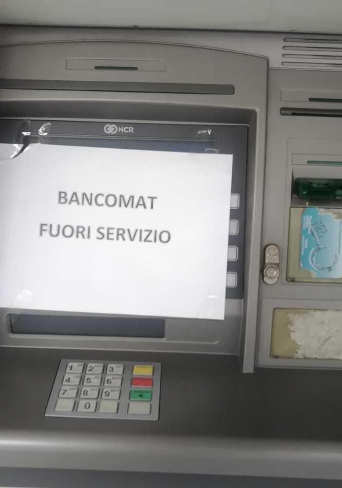 Crodo, bancomat fuori servizio da diverse settimane