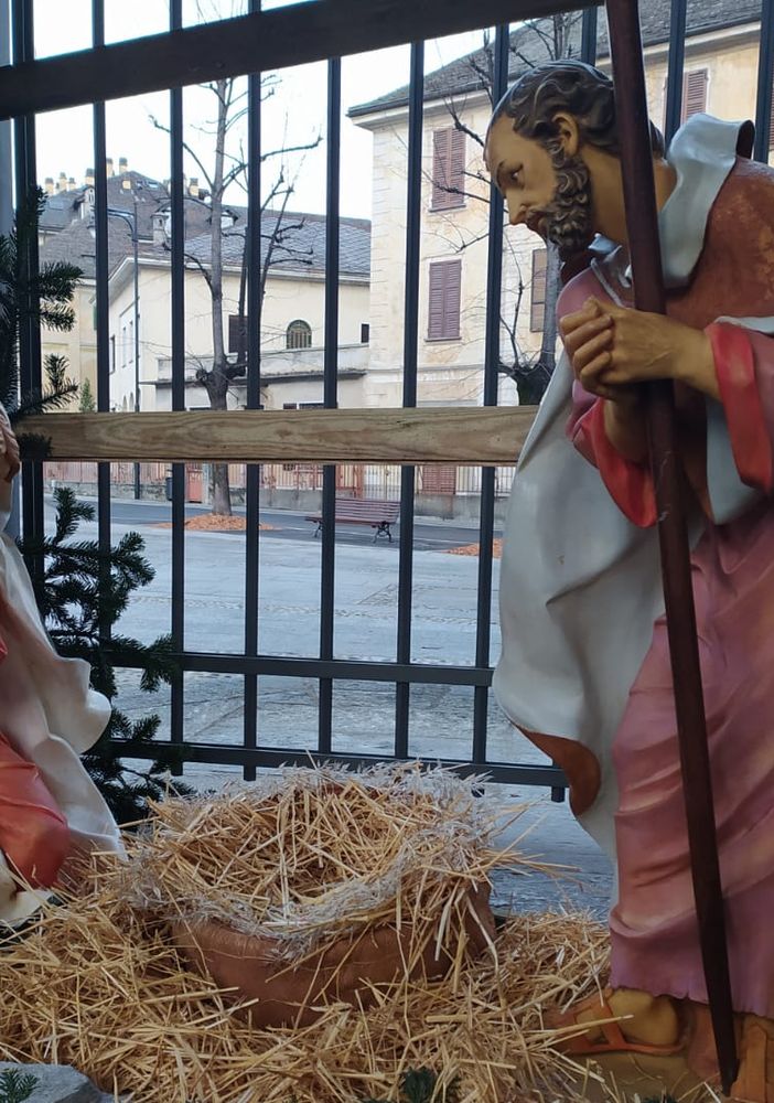 Il presepe alla Madonna della Neve danneggiato dal vento e non da un atto vandalico