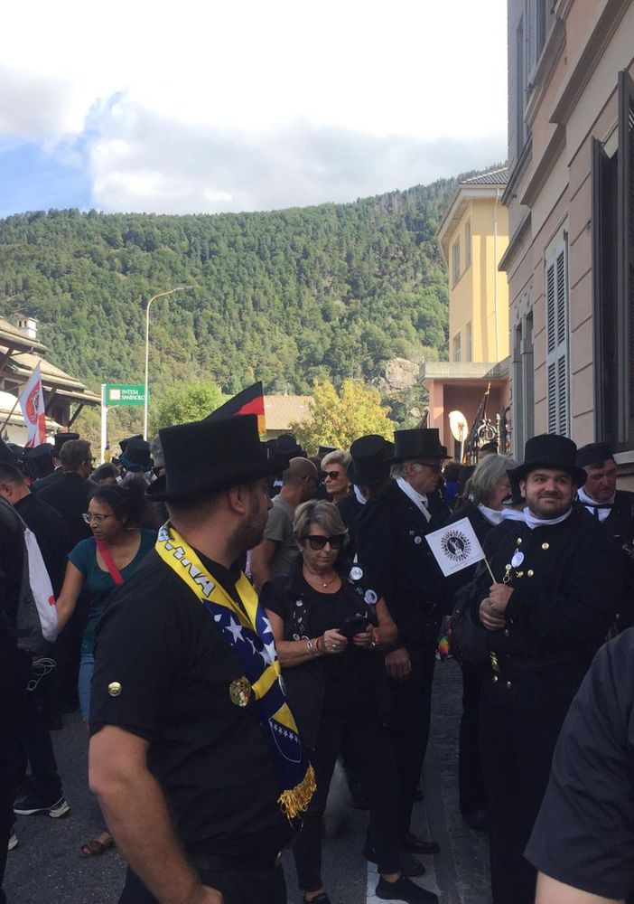 Grande festa a Malesco per l'arrivo degli Spazzacamini FOTO