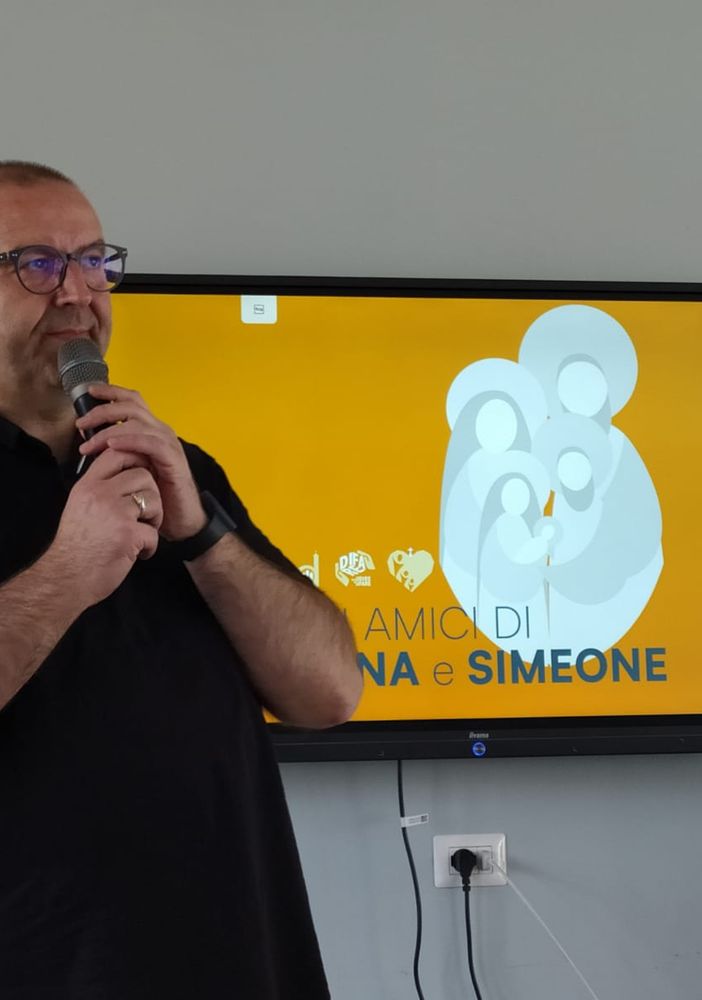 Gli anziani tornano a festeggiare con gli &quot;Amici di Anna e Simeone&quot; FOTO e VIDEO