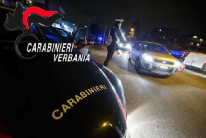 Due patenti ritirate dai Carabinieri di Domo