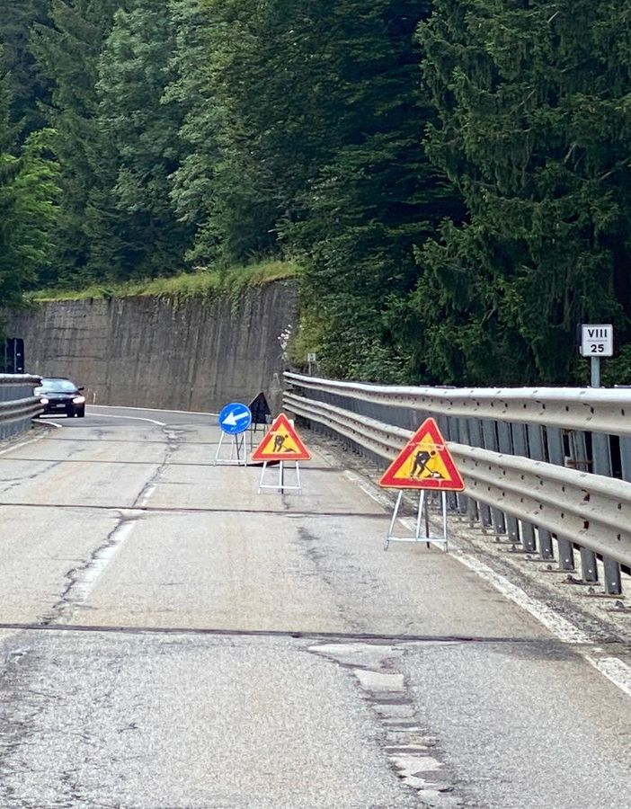 Salta un giunto sul viadotto dopo Re. I frontalieri: &quot;Anas intervenga per mettere in sicurezza la strada&quot;