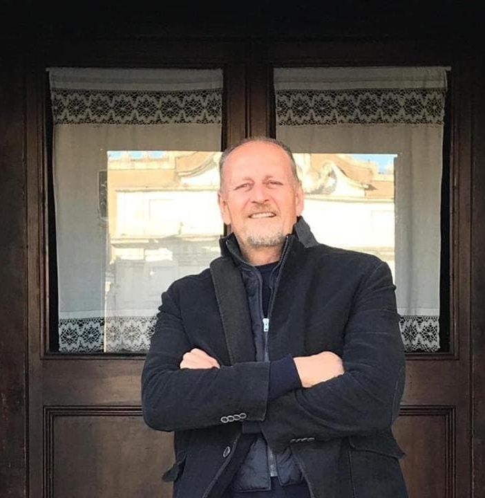 Tatuatore Roma: Chi è Marco Manzo, dal tatuaggio alle più importanti mostre al mondo