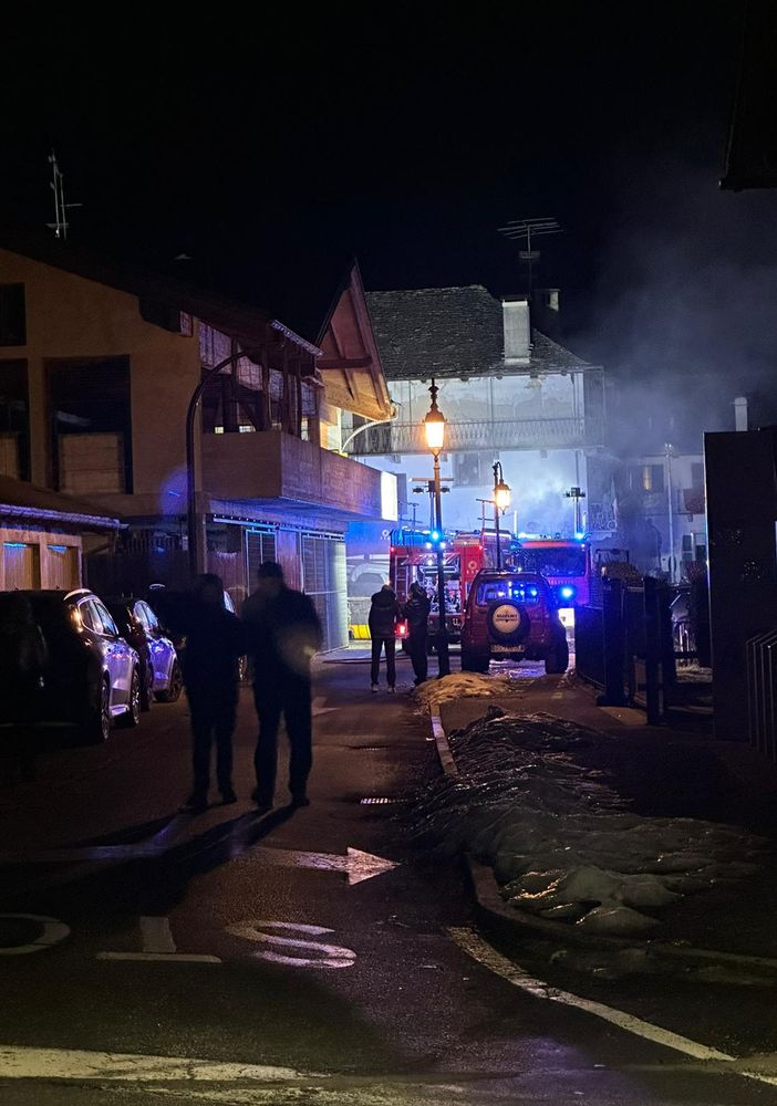 Fiamme in un garage a Druogno