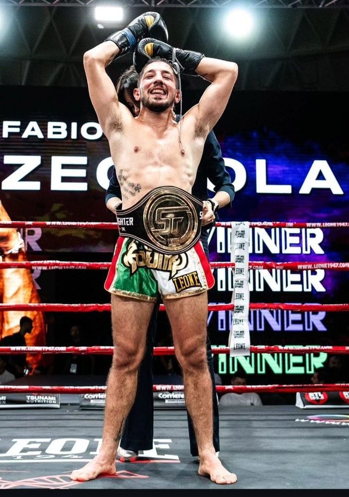 Fabio Zeccola trionfa sul ring di Roma
