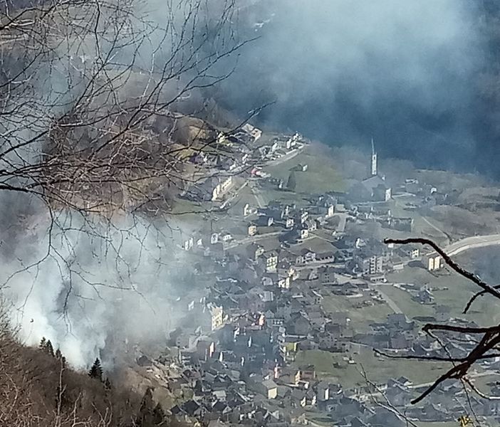 Fiamme sulle alture di Baceno FOTO