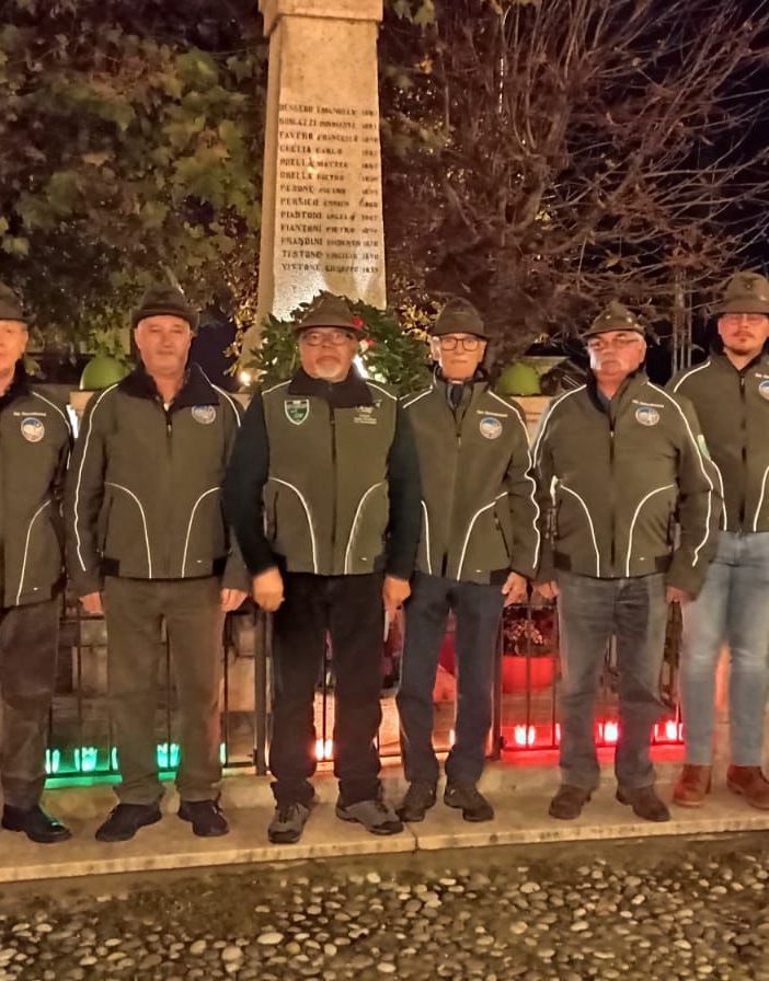Gli Alpini della Valle Anzasca hanno celebrato il 4 novembre FOTO