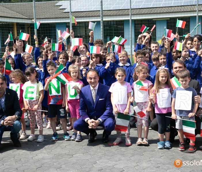 Il presidente Cirio in visita all'asilo di Piedimulera FOTO