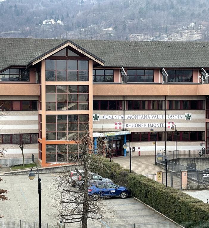 Confronti: il rapporto tra l'uomo e il lavoro nell'incontro del CST