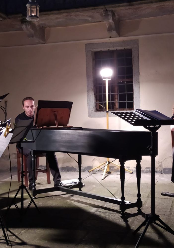 In tanti al Calvario per il concerto 'a lume di candela'    FOTO E VIDEO