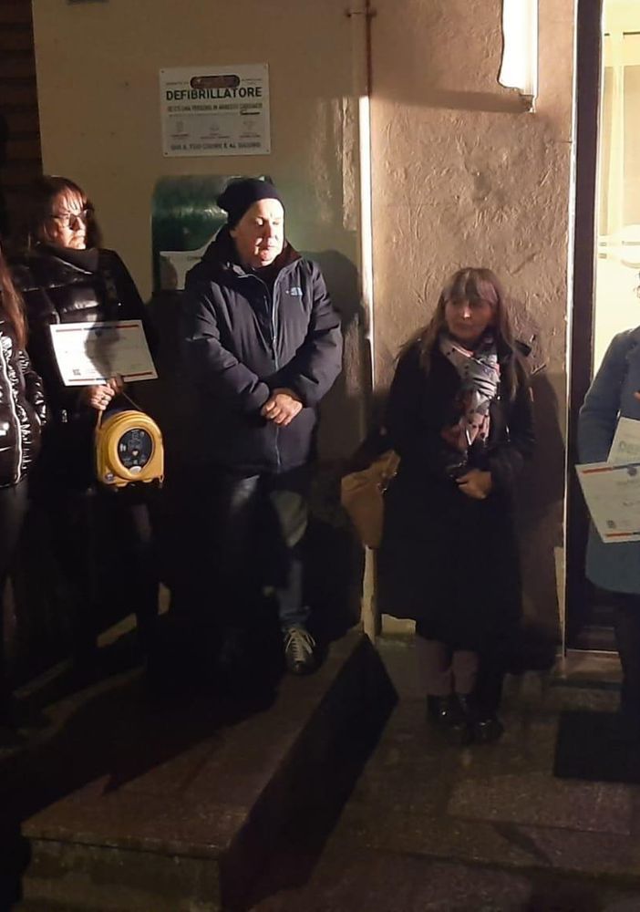 Un nuovo defibrillatore in ricordo di Stefano Bargiga FOTO