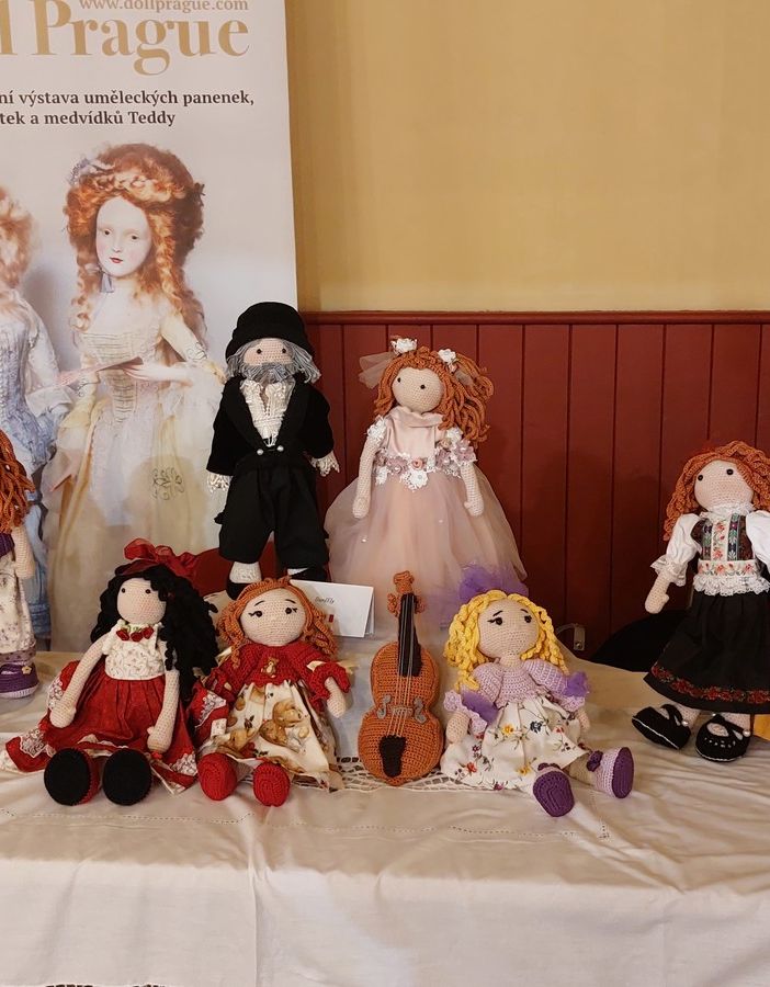 Successo per la domese Elisa Nunziatini all'esposizione mondiale delle bambole a Praga
