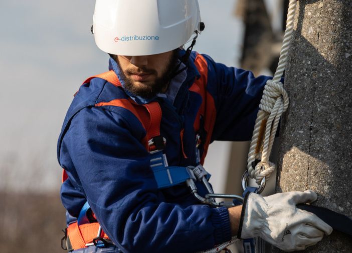 Centro domese senza elettricità per un guasto ad una centralina