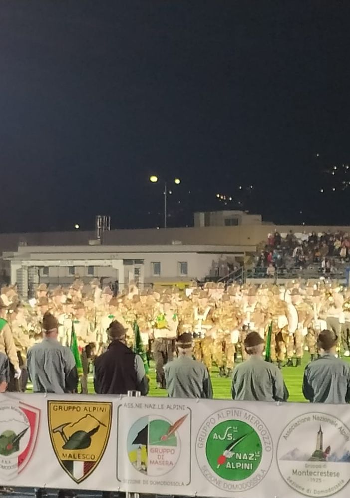 Che spettacolo il Carosello delle Fanfare alpine! Mai così tanta gente al Curotti FOTO E VIDEO