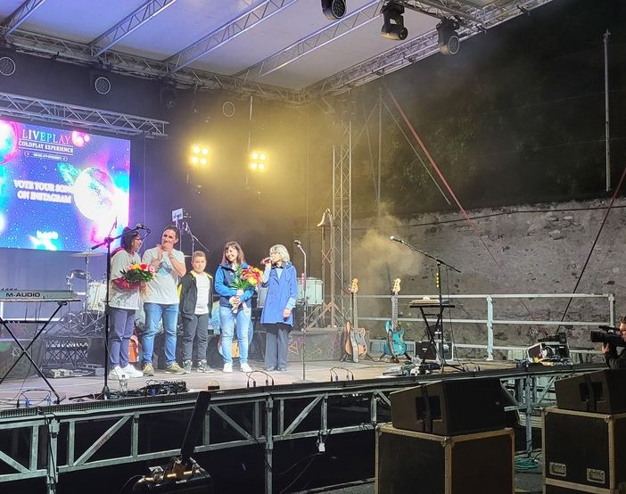 Ieri sera grande festa al Rosmini tra la musica dei Coldplay e le auto da rally FOTO