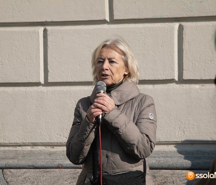 Giuliana Sgrena presenta ''Donne ingannate. Il velo come religione, identità e libertà''