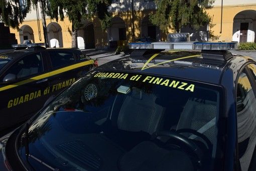 Sequestrate dalla Finanza oltre 5mila tonnellate di pellet