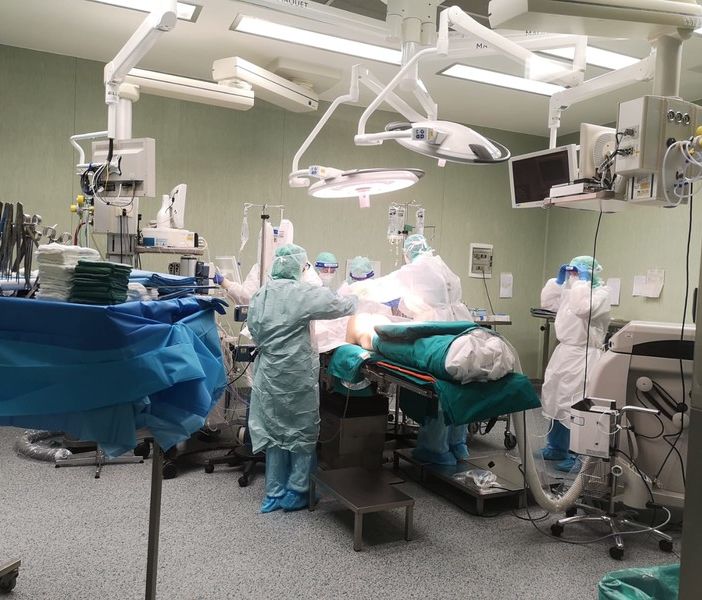 Eccezionale intervento salva la vita ad una donna: alle Molinette asportato tumore ovarico di 70 chili