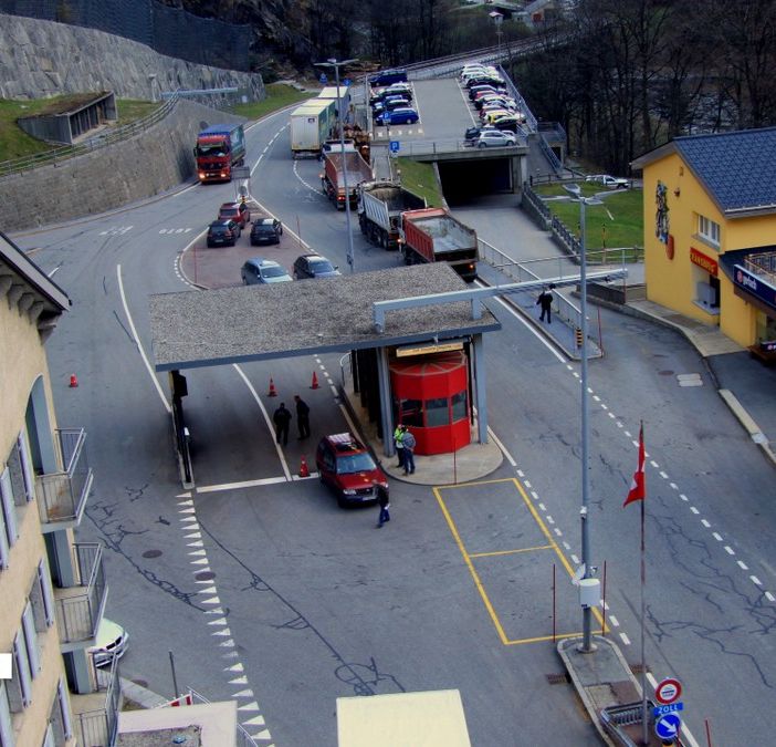 Foto: il posto di confine di Gondo