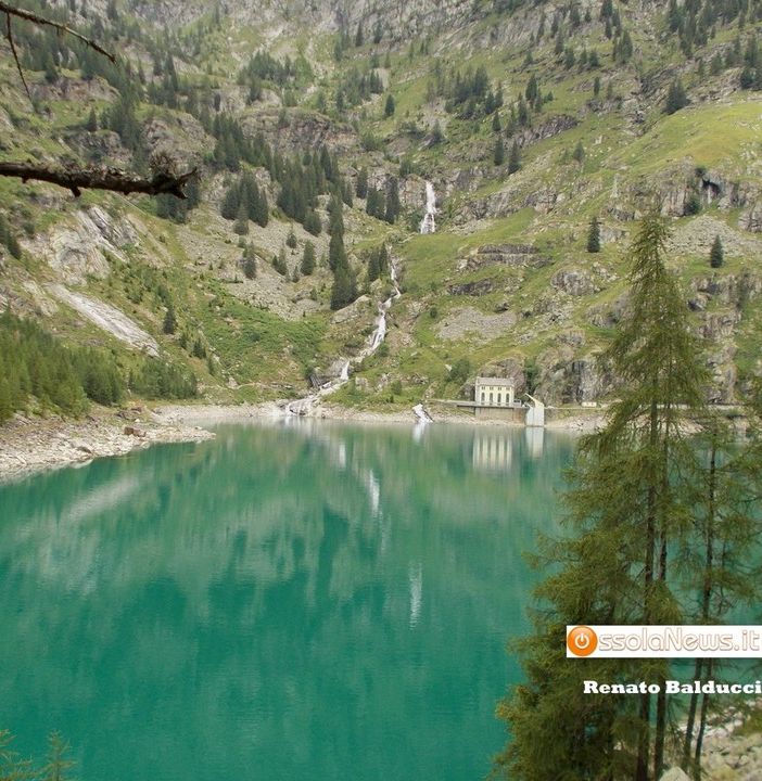 Il lago di Campliccoli in alta Valle Antrona