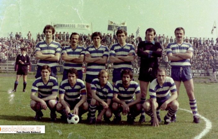 La formazione della Pro Patria nella partita che vide la vittoria sul Biassono per 3 a 0 (foto Renato Balducci)