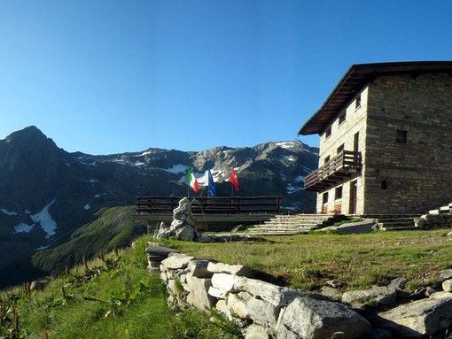 Fulmine sul rifugio Andolla: ingenti i danni