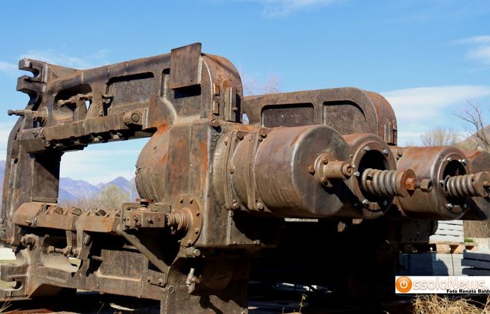 Un monumento per ricordare l'era industriale villadossolese   FOTO