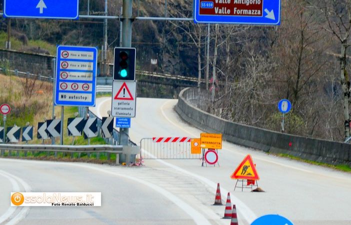 Provinciale ancora chiusa a Crevola e ora spunta il problema Giro d'Italia