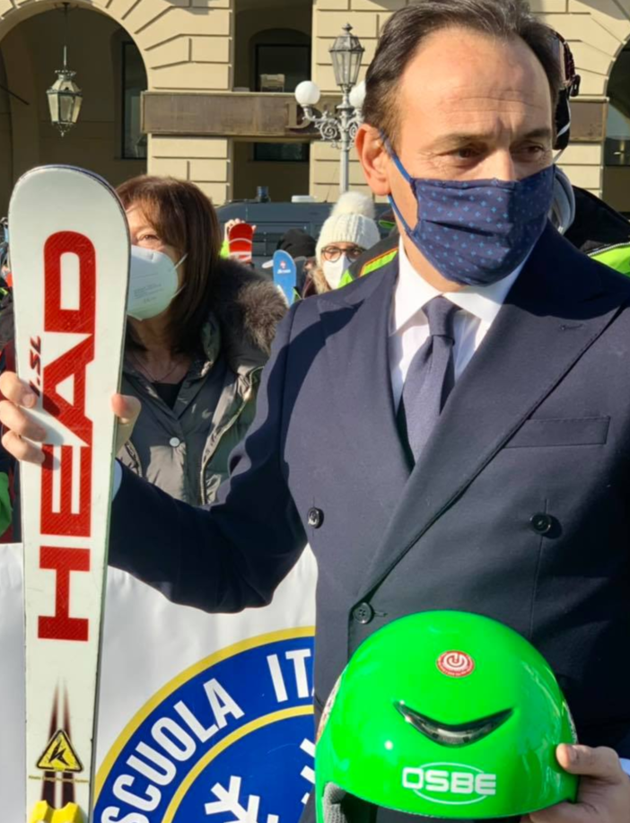 Cirio scrive al premier Draghi: &quot;In un anno il mondo dello sci piemontese ha perso 60 milioni&quot;