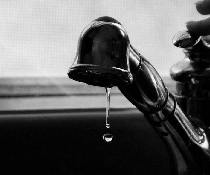 La segnalazione di un domese: &quot;Da tre mesi senza acqua potabile nelle ore serali&quot;
