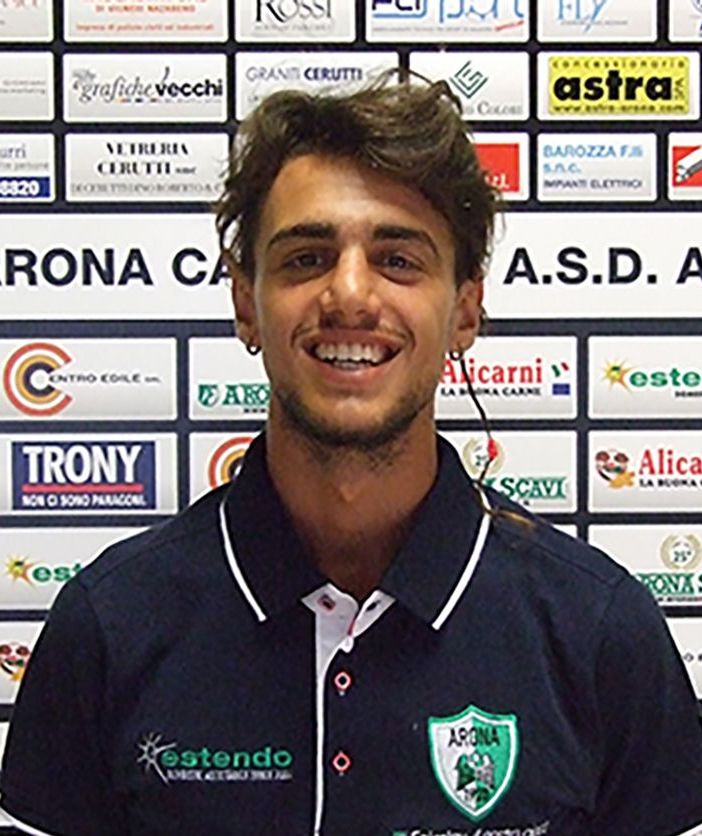Demetrio Lipari resta ad Arona. Per ora....