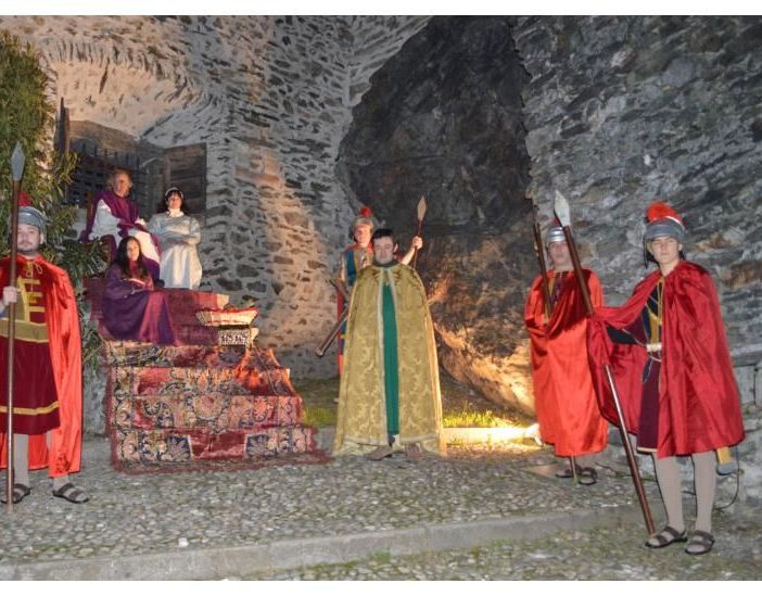 La suggestione della Vigilia con il presepe vivente di Vogogna