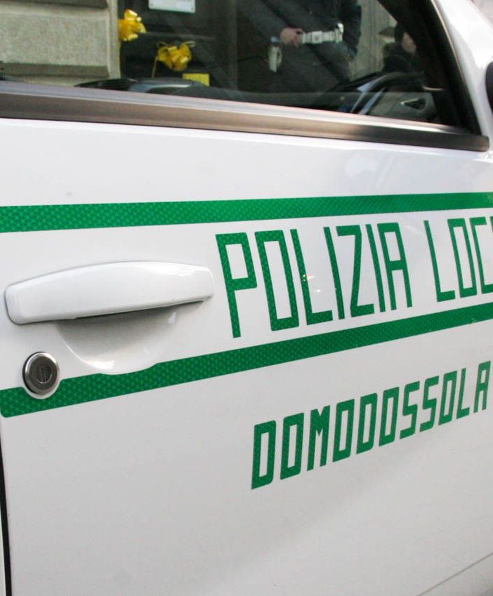 Auto rubata un mese fa a Villa, era  stata lasciata alla periferia di Domo
