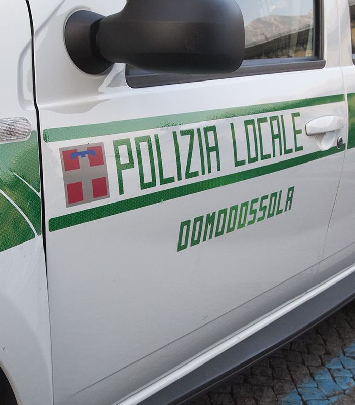 Domo, donna investita da un camion in via Scapaccino