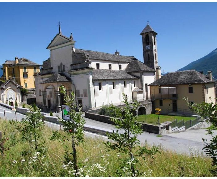 A Vagna l'accensione di due alberi di Natale