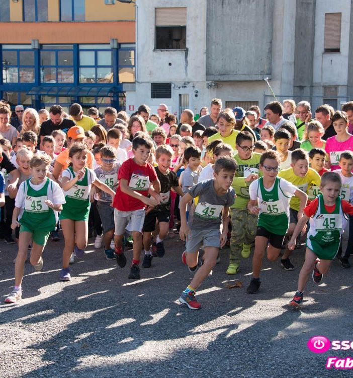 Piccoli corridori in festa alla 45esima Marcia degli Scarponcini