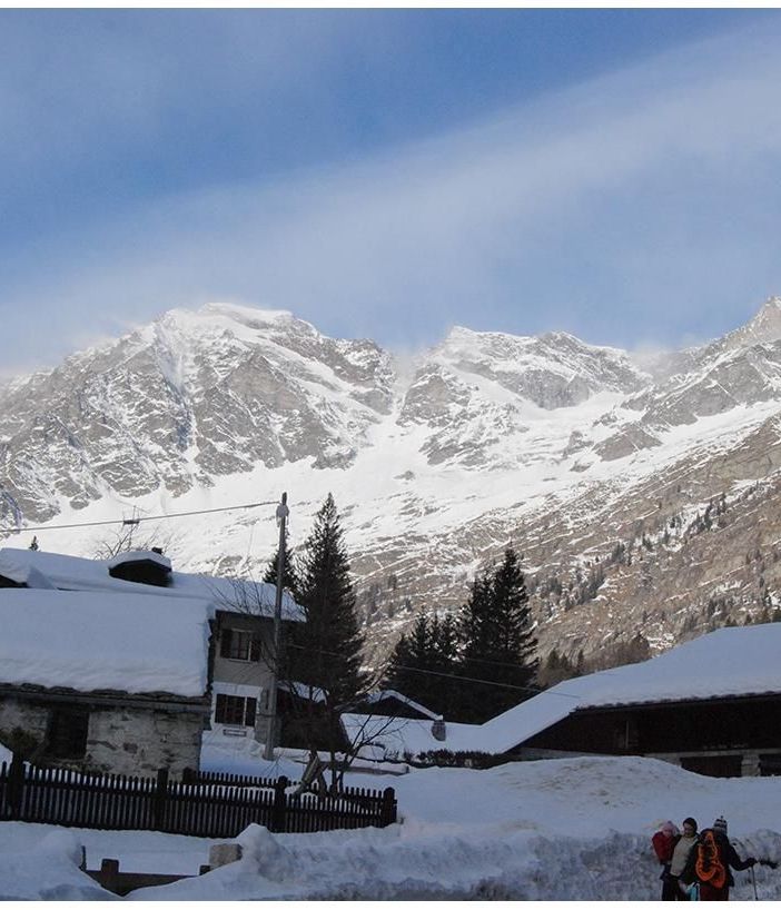 Macugnaga, annullati gli eventi in piazza  e le serate in Kongresshaus