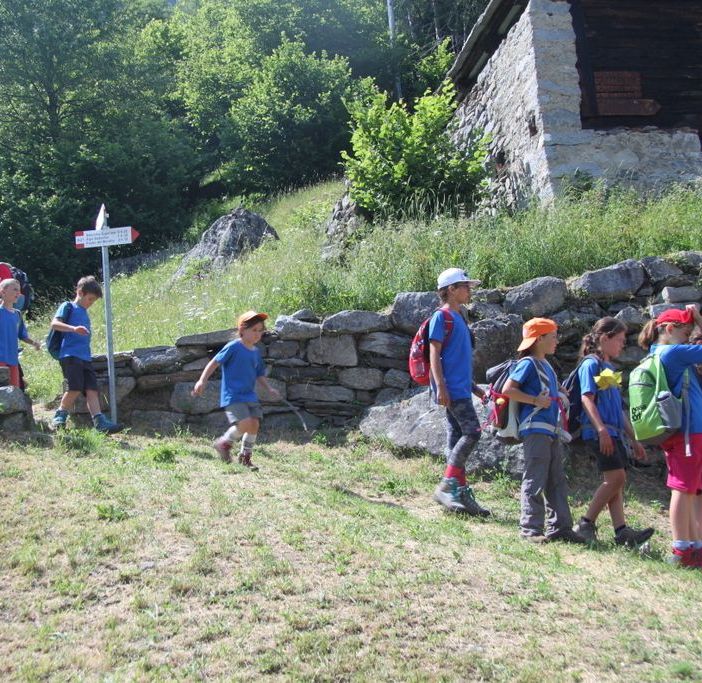 Il Cai per la scuola: 800 studenti del Vco in cammino nella natura