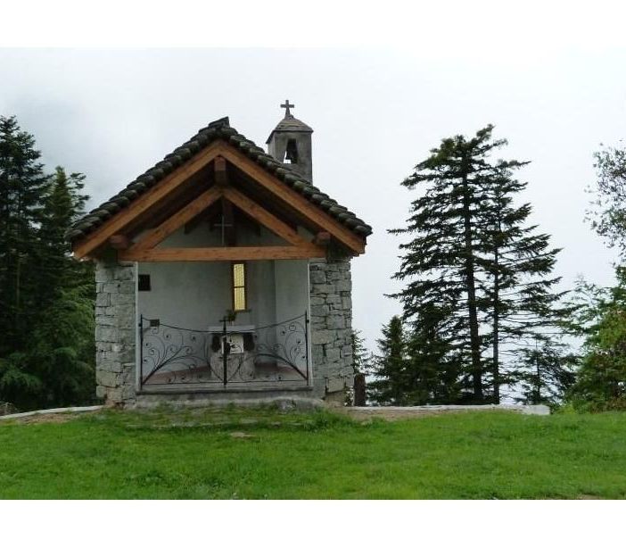Bannio, fiaccolata votiva da Provaccio al Santuario della Madonna della Neve